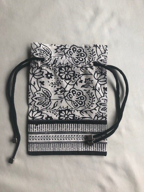 Printed cotton pouch with string